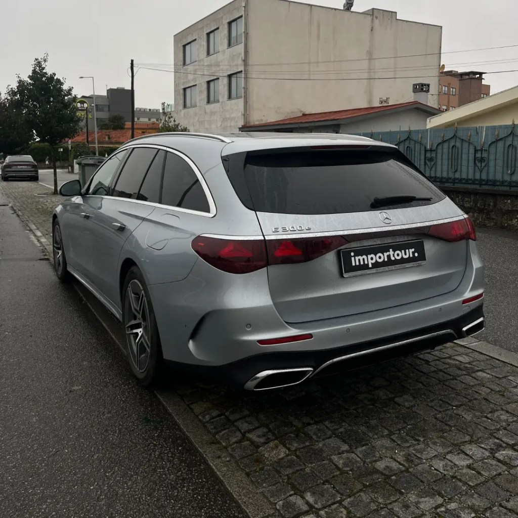 Mercedes E 300e AMG